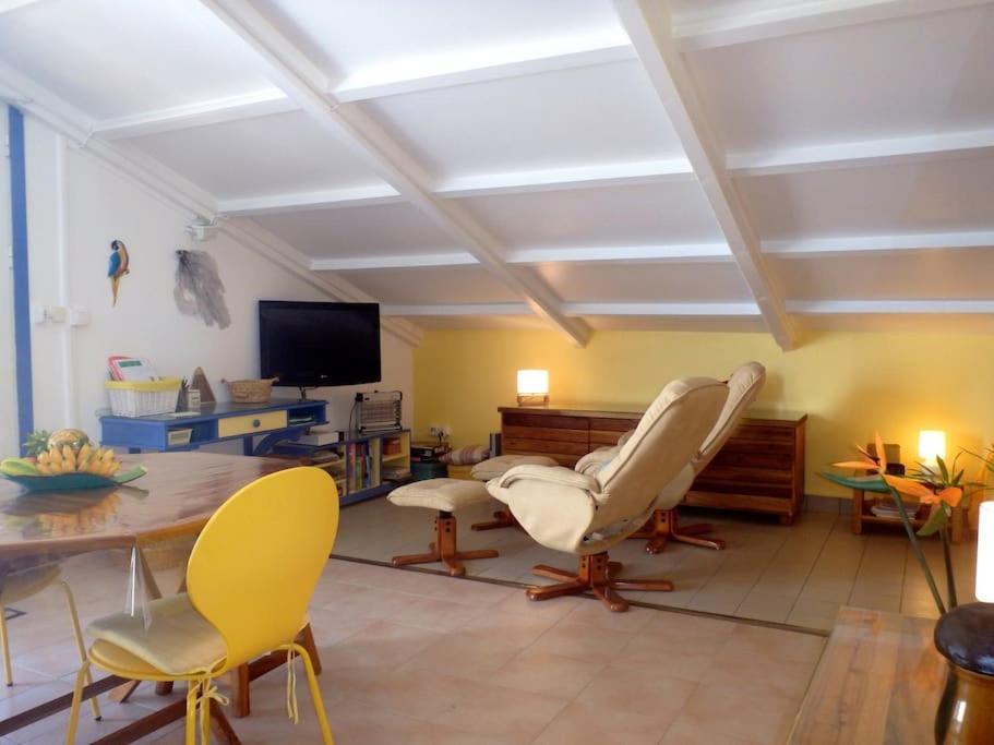 Charmant Et Spacieux Studio A 50M De La Plage ル・ディアマン エクステリア 写真